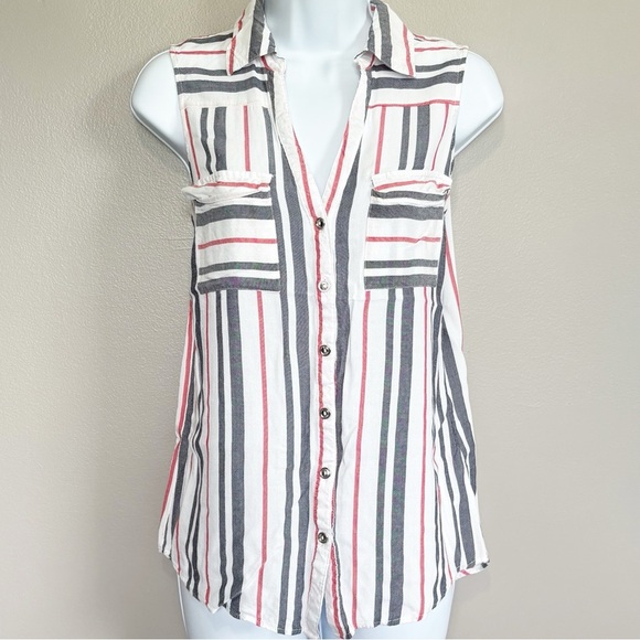 New York & Company Tops - New York & Company SOHO Sleeveless Button Up Collared Blouse Womens Medium
